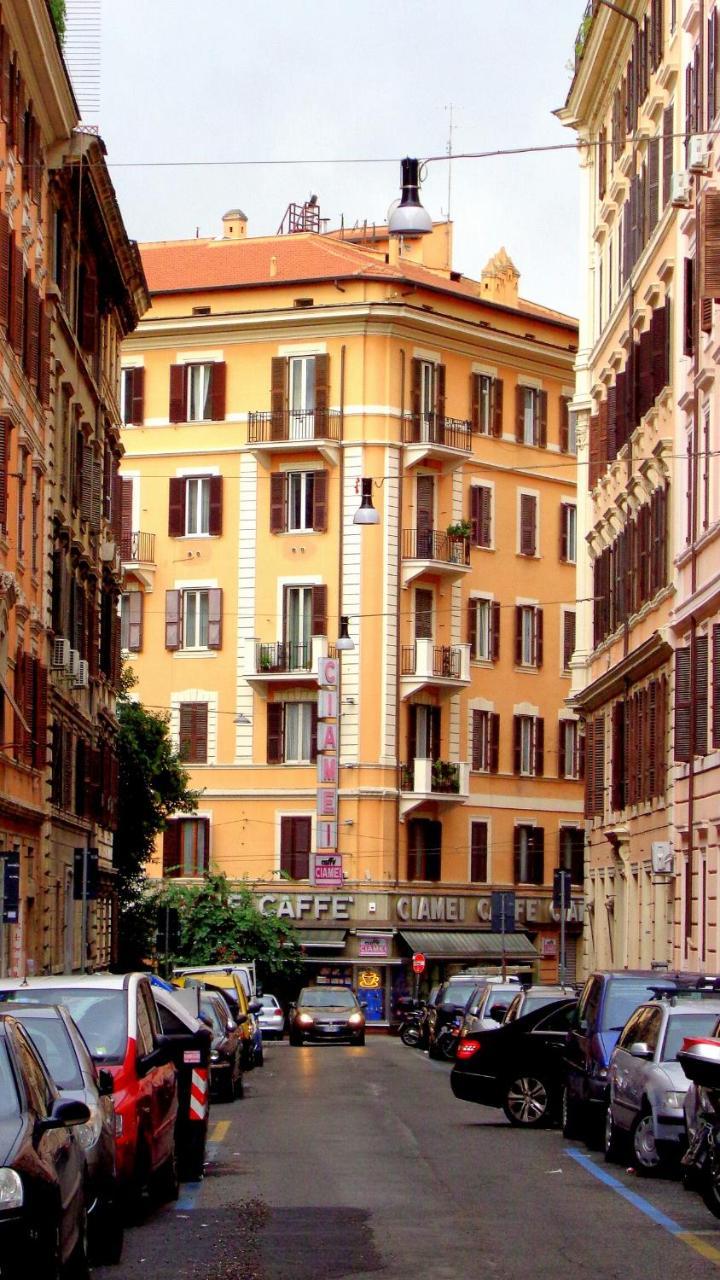 La Casa Verde Roma - Free Secure Parking If You Book 3 Nights Pensionat *