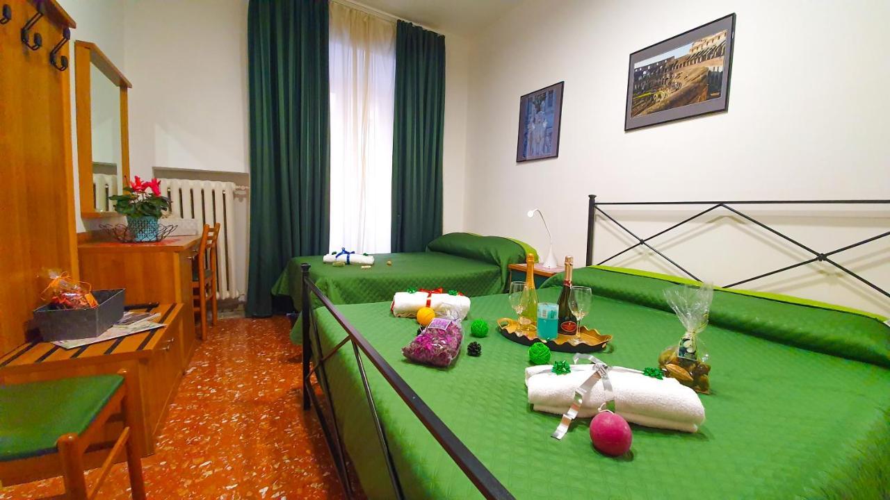 La Casa Verde Roma - Free Secure Parking If You Book 3 Nights Pensionat Rom